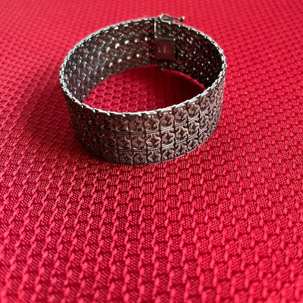 Vintage silver women bracelet